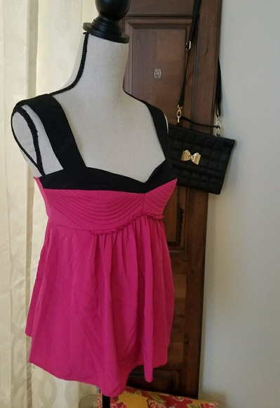 Color Block Top - Picture 2 of 3